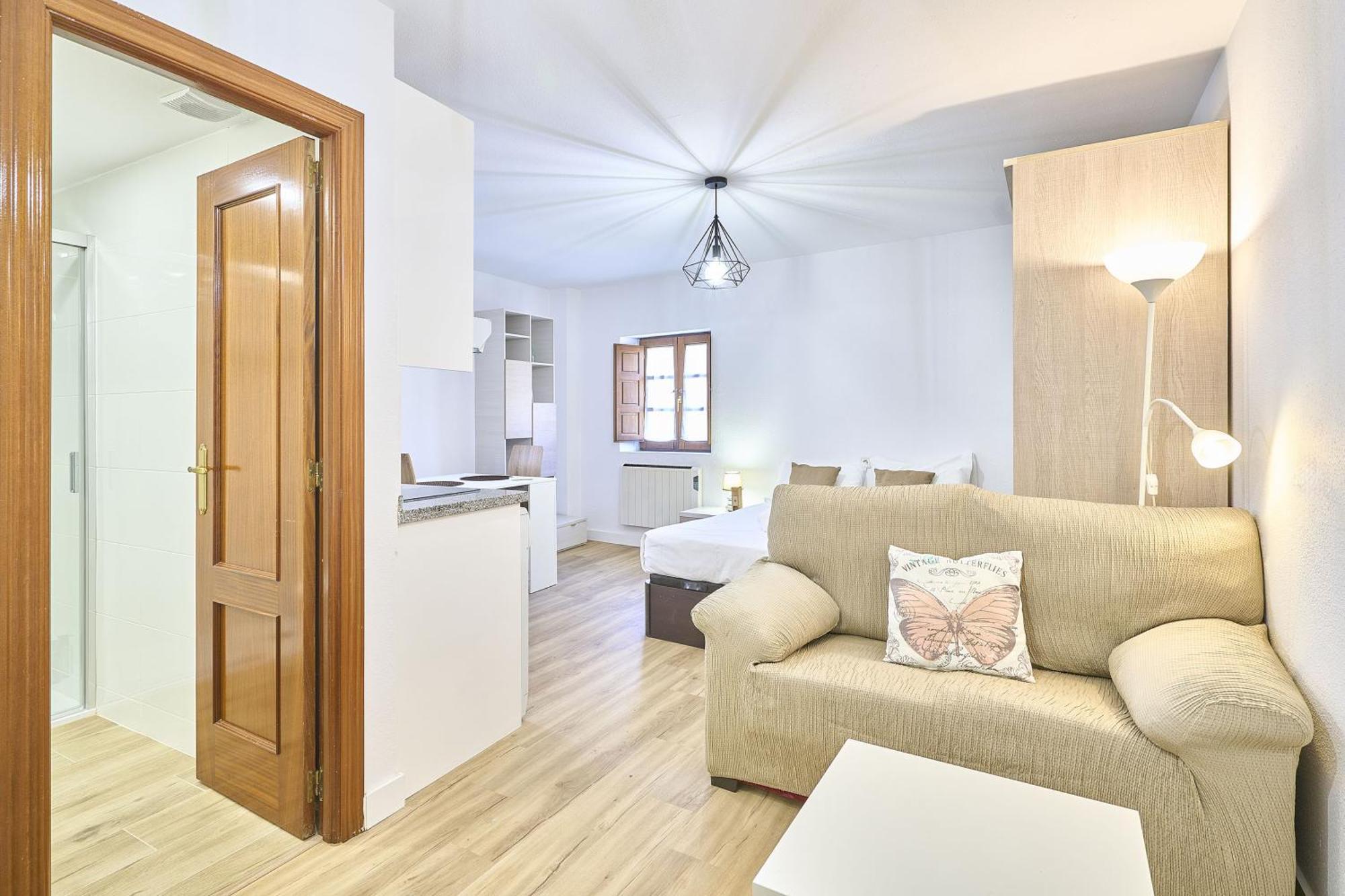 Traviesa 22 By Keyhom Apartment ซาลามังกา ภายนอก รูปภาพ