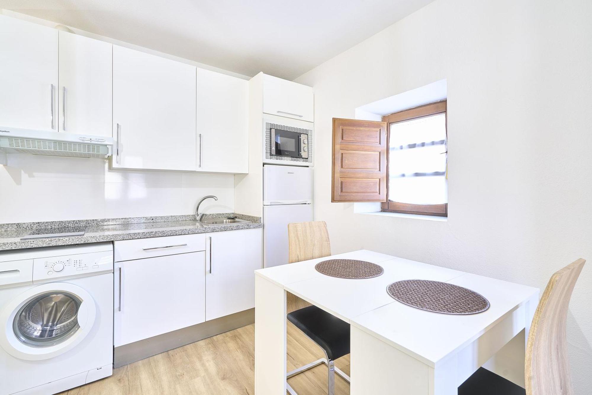 Traviesa 22 By Keyhom Apartment ซาลามังกา ภายนอก รูปภาพ