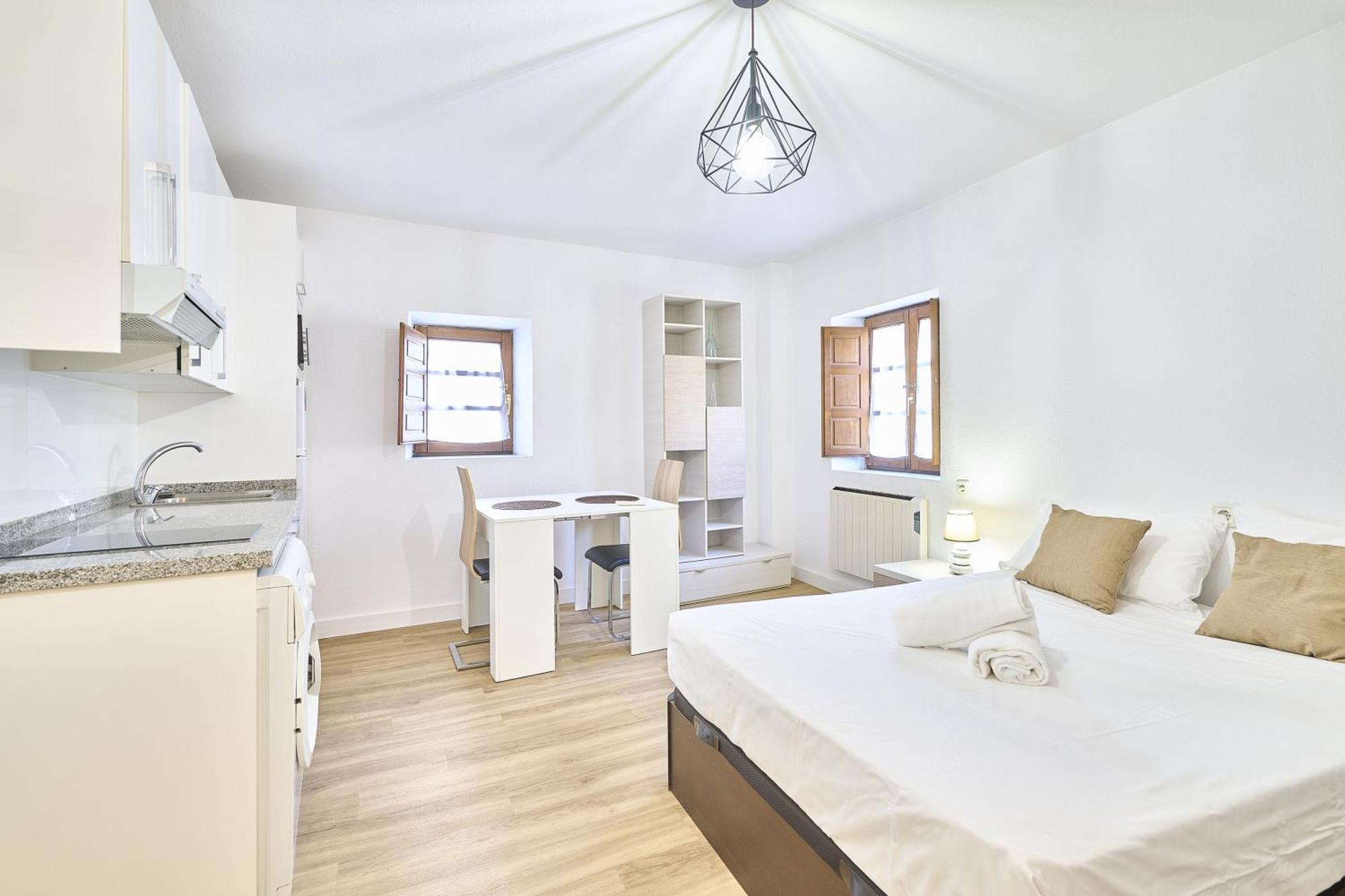 Traviesa 22 By Keyhom Apartment ซาลามังกา ภายนอก รูปภาพ