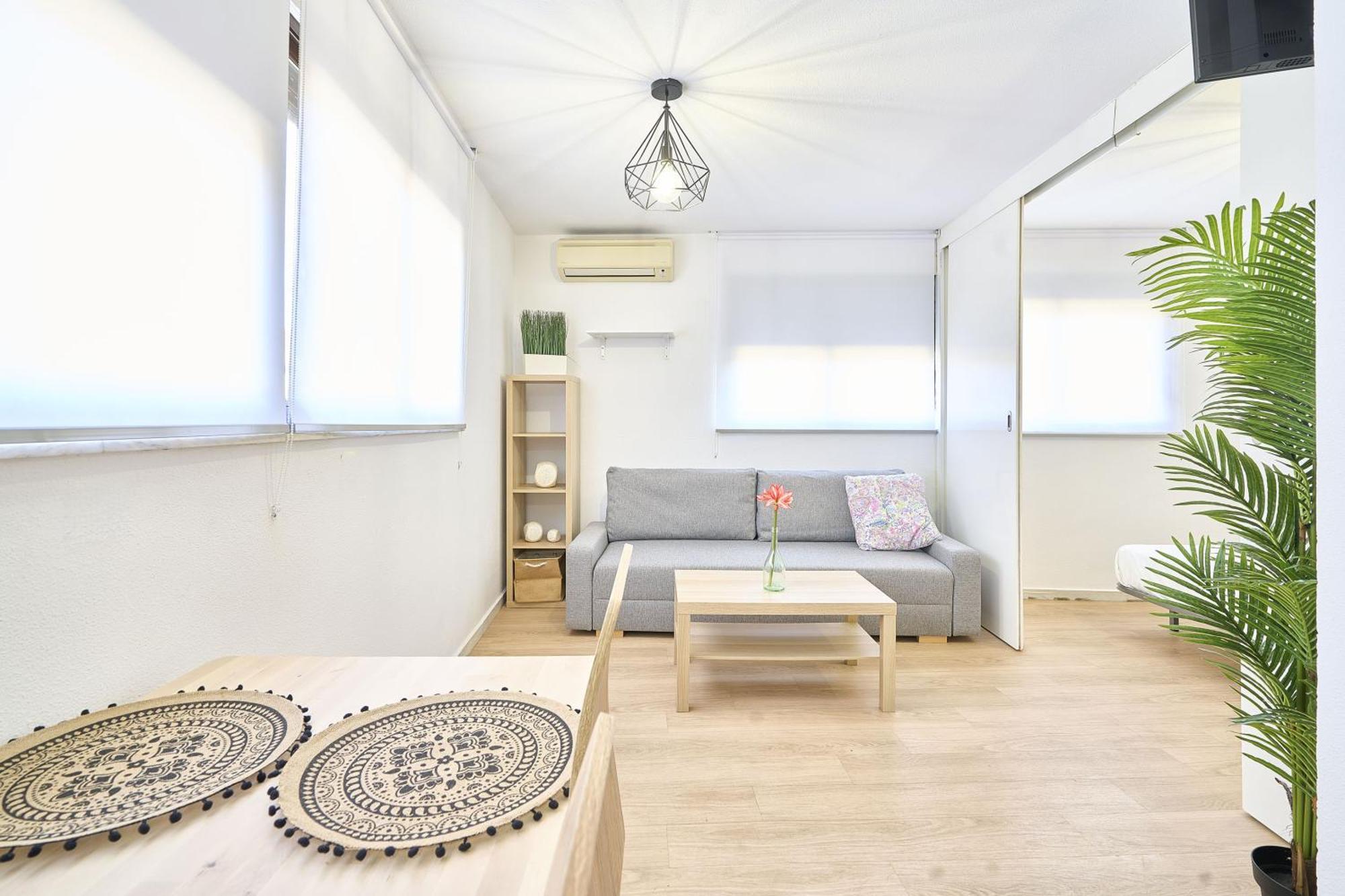 Traviesa 22 By Keyhom Apartment ซาลามังกา ภายนอก รูปภาพ