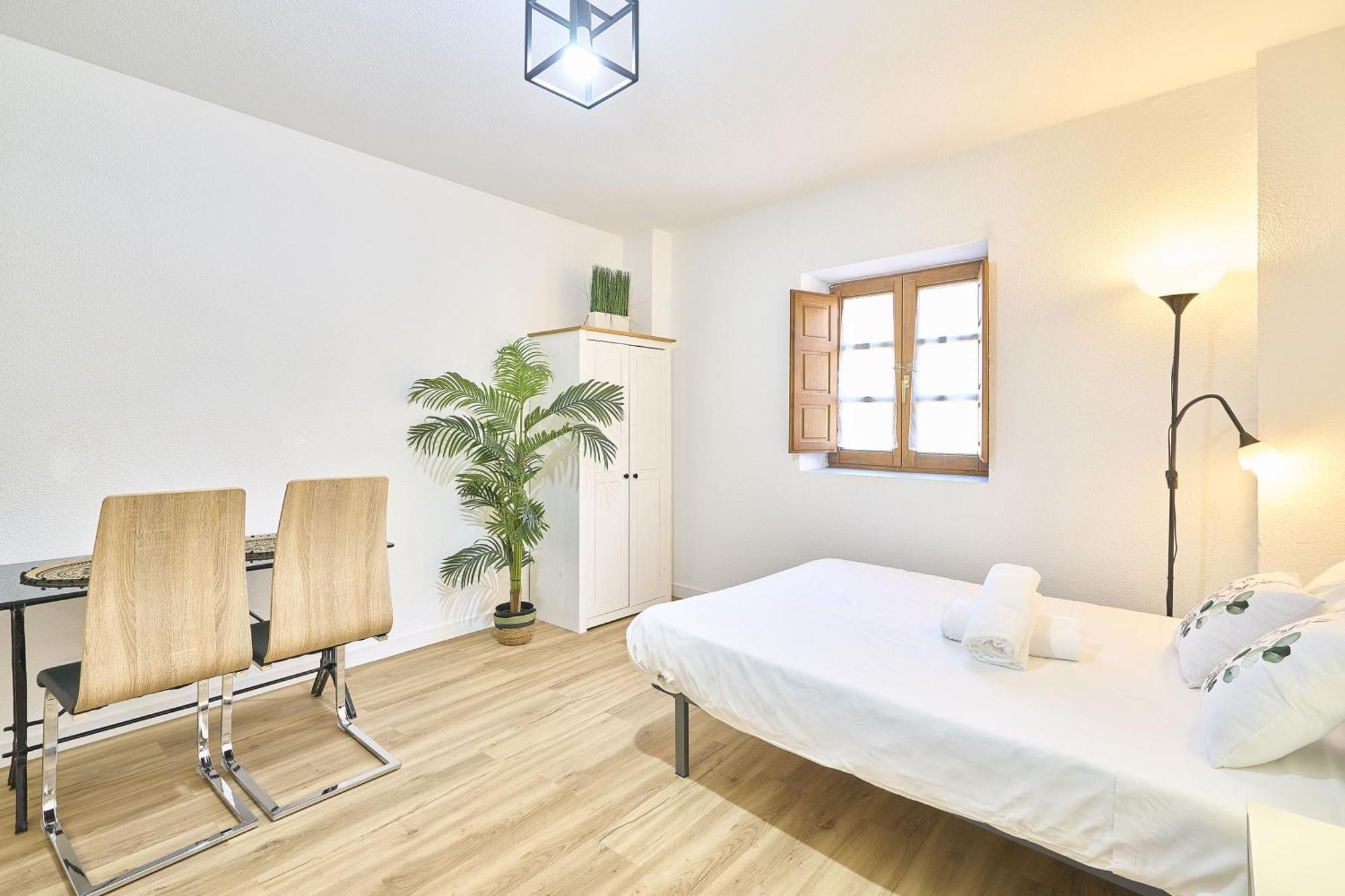 Traviesa 22 By Keyhom Apartment ซาลามังกา ภายนอก รูปภาพ