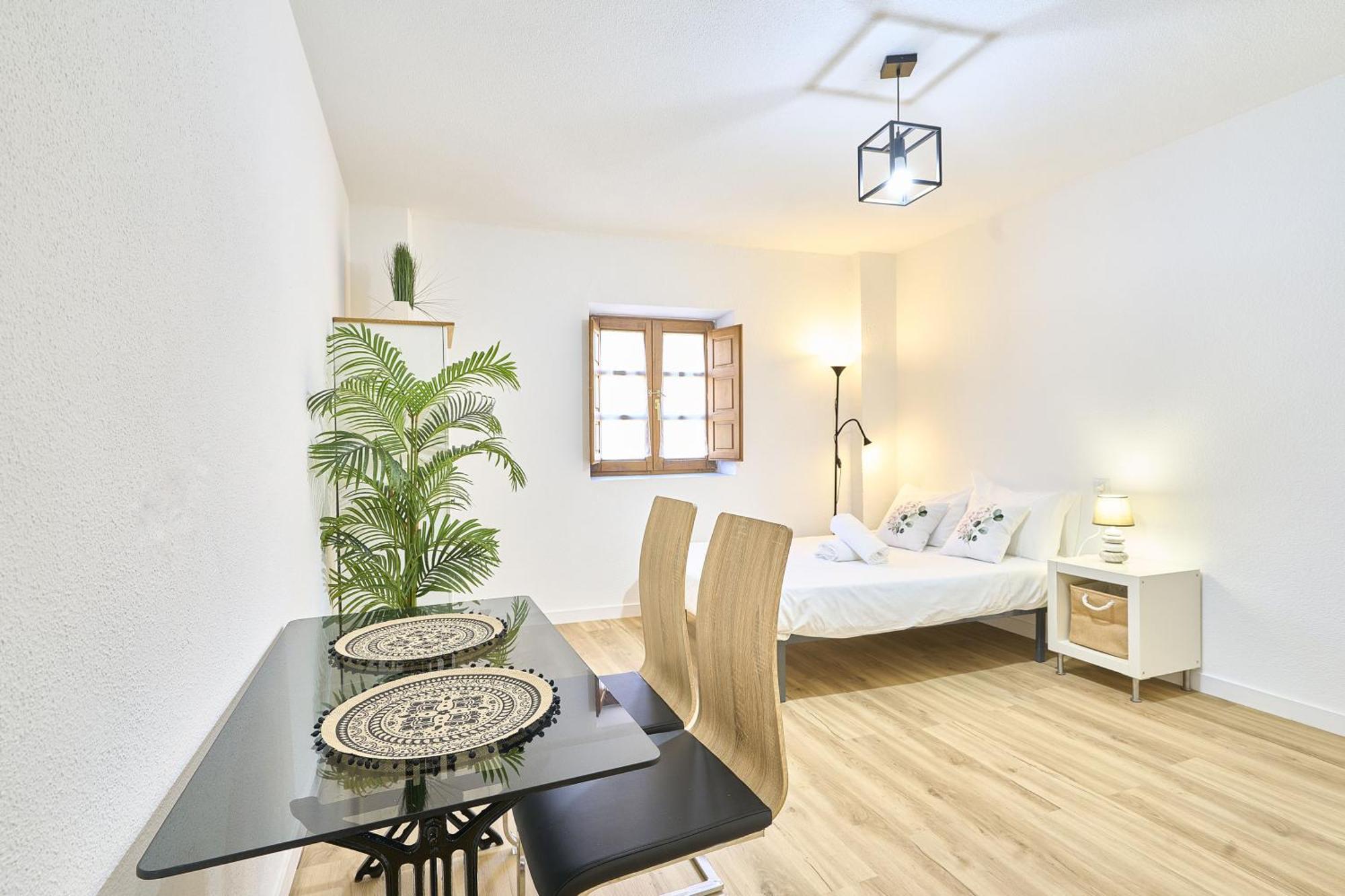 Traviesa 22 By Keyhom Apartment ซาลามังกา ภายนอก รูปภาพ
